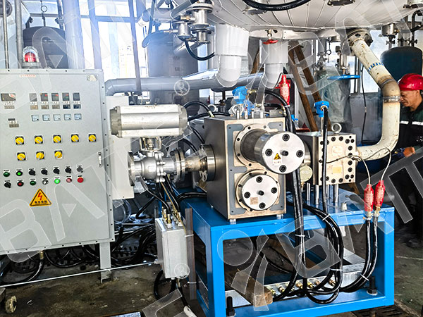 dual pillar screen changer