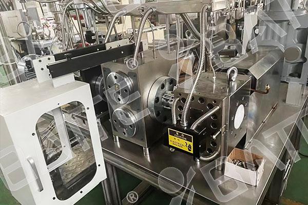 double column continuous screen changer