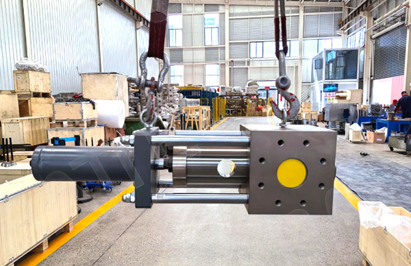 single pillar screen changer