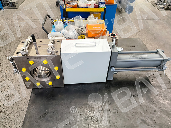 screen changer in extruder