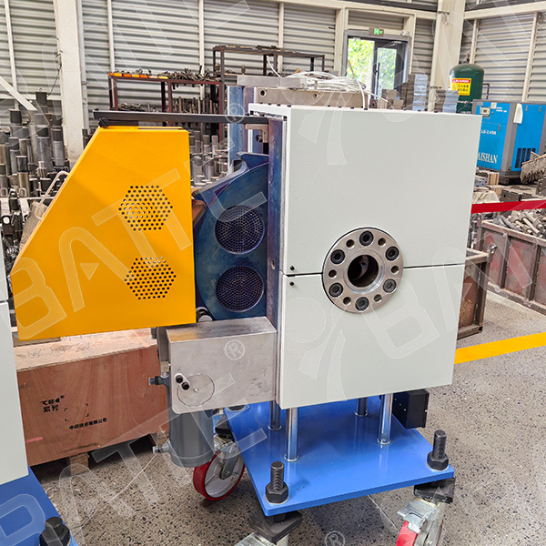automatic screen changer